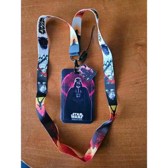 Star Wars Darth Vader Lanyard + Badge High-Quality Accessory Geek Gift Idea - Picture 6 of 6